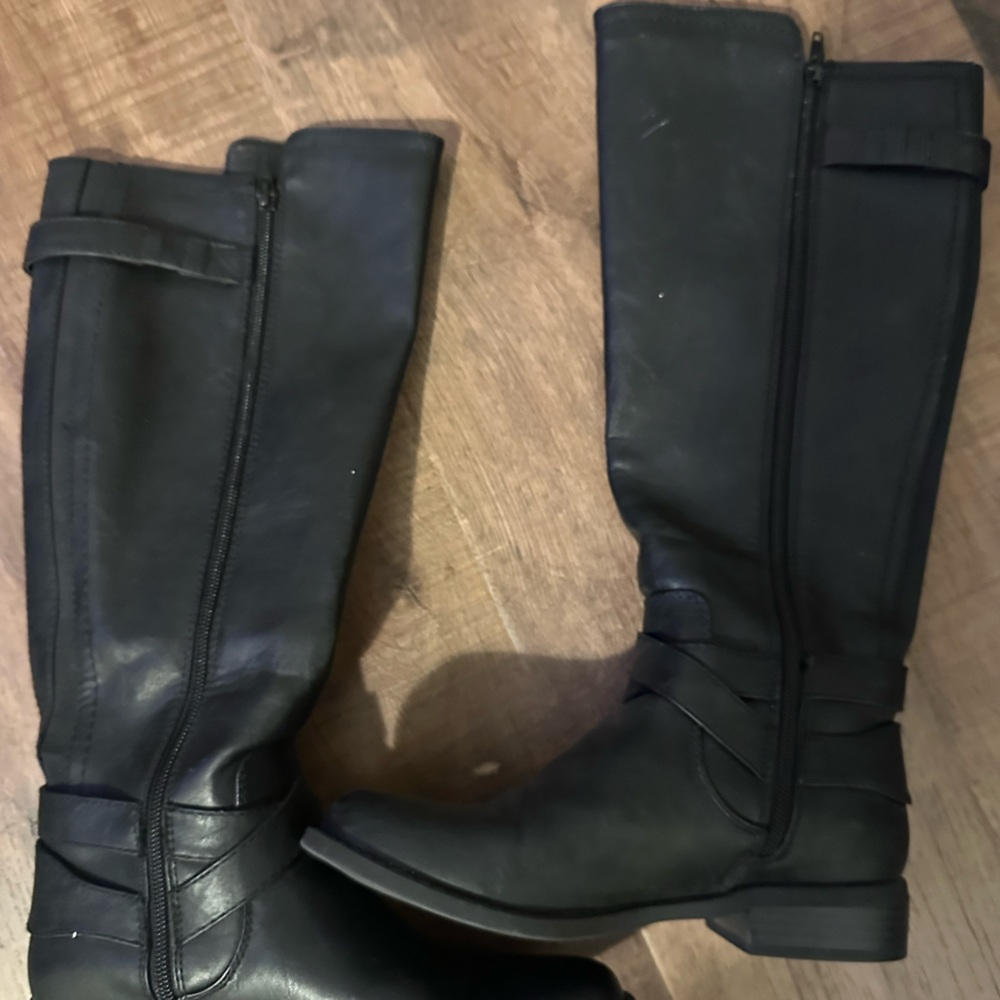 G by GUESS Women's Black Riding Boots - Picture 2 of 5